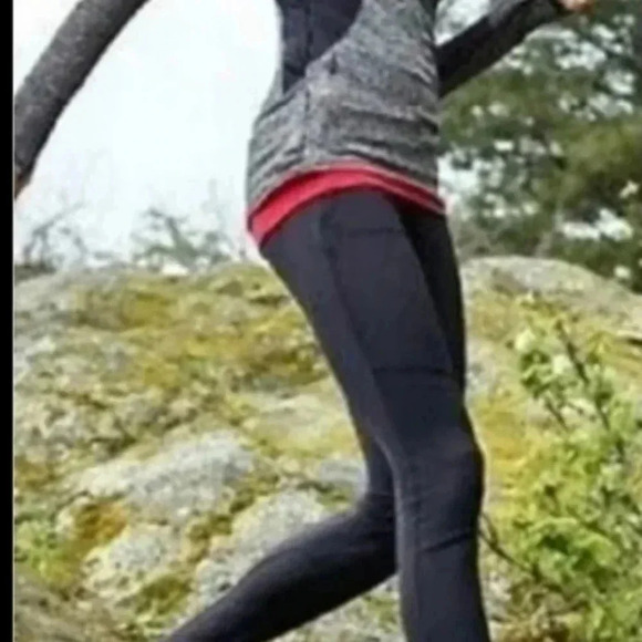 Athleta Running Wild Half Zip Jacket Gray Black Casual Outdoor Activewear Small - Picture 2 of 9